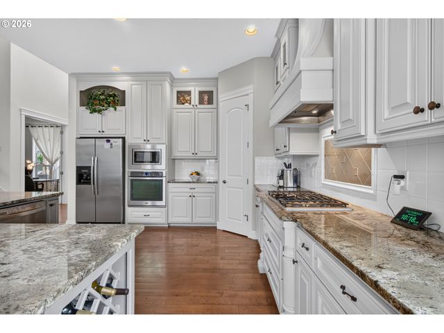 12577 Se VERLIE St, Happy Valley, OR 97086