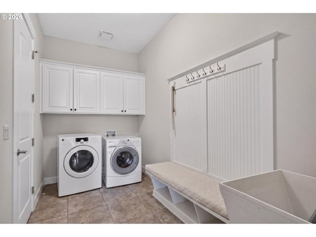 12577 Se VERLIE St, Happy Valley, OR 97086