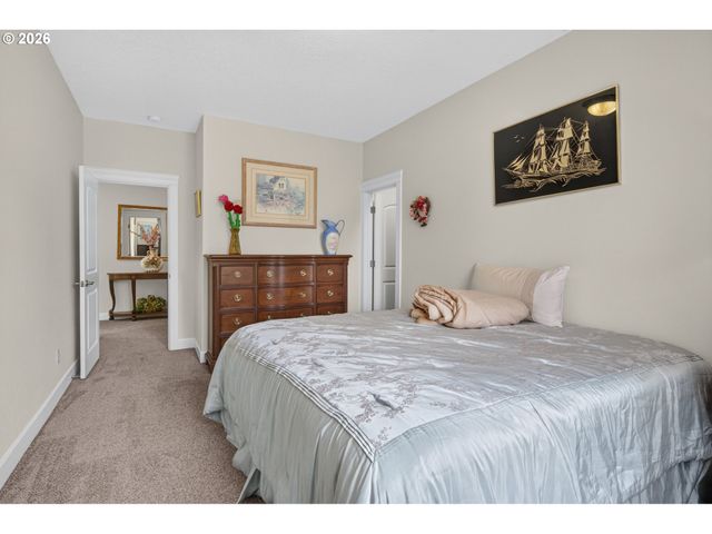 12577 Se VERLIE St, Happy Valley, OR 97086