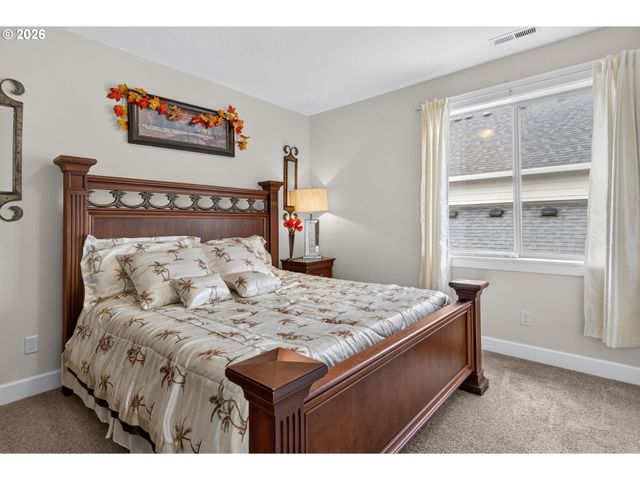 12577 Se VERLIE St, Happy Valley, OR 97086
