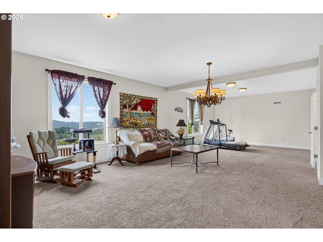 12577 Se VERLIE St, Happy Valley, OR 97086