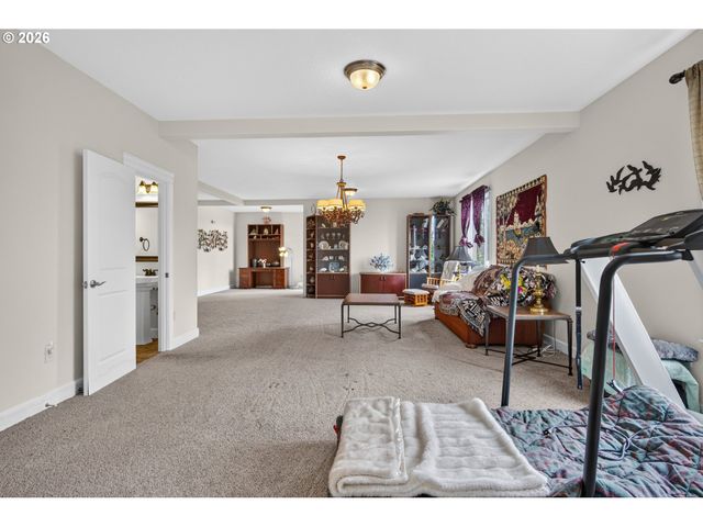 12577 Se VERLIE St, Happy Valley, OR 97086