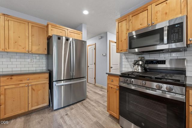 20696 Barton Crossing Way, Bend, OR 97701
