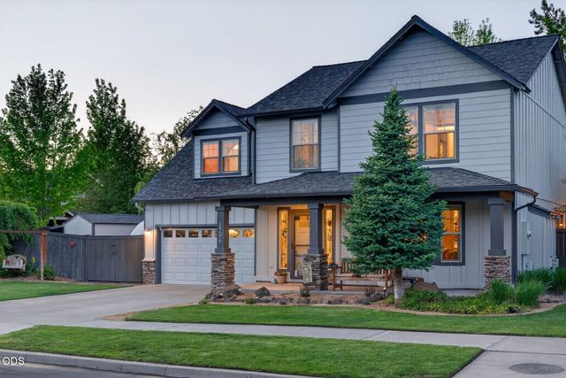 20696 Barton Crossing Way, Bend, OR 97701