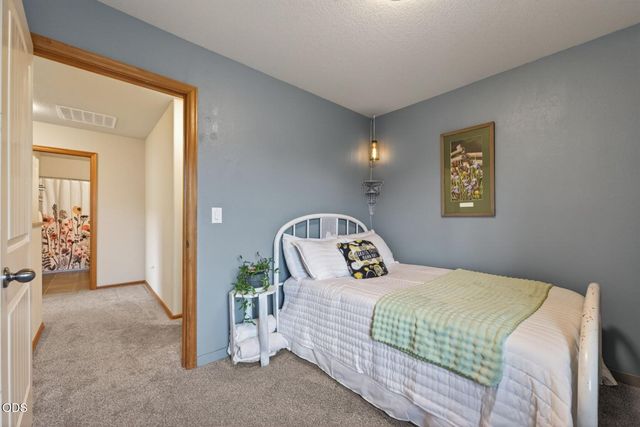 20696 Barton Crossing Way, Bend, OR 97701