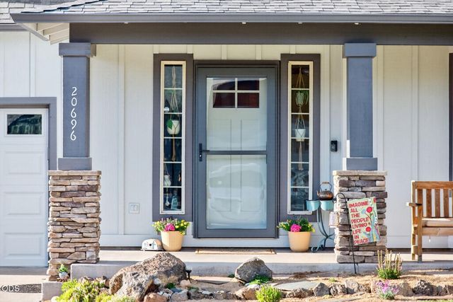 20696 Barton Crossing Way, Bend, OR 97701