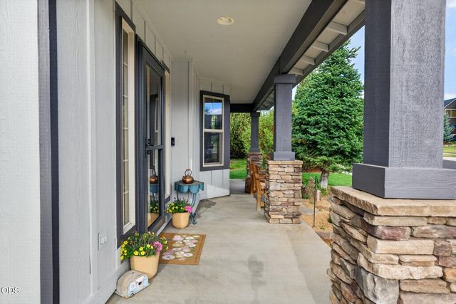 20696 Barton Crossing Way, Bend, OR 97701
