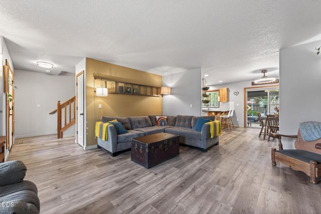 20696 Barton Crossing Way, Bend, OR 97701
