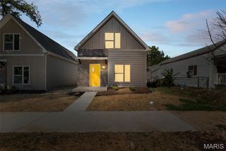 6321 Alaska Avenue, St Louis, MO 63111