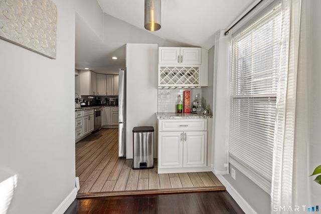 28 Woodmere Road, West Hartford, CT 06119