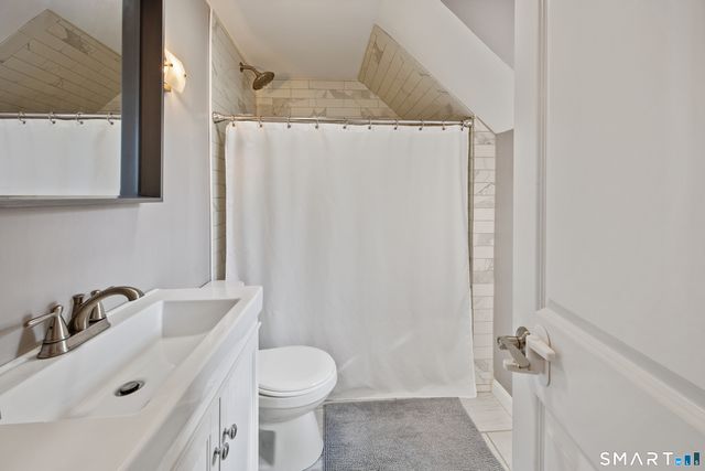 28 Woodmere Road, West Hartford, CT 06119