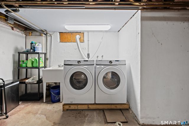 28 Woodmere Road, West Hartford, CT 06119