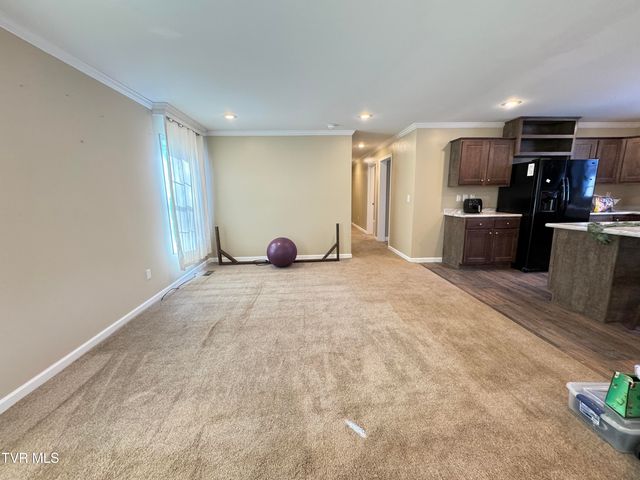 2210 Carter Street, Big Stone Gap, VA 24219