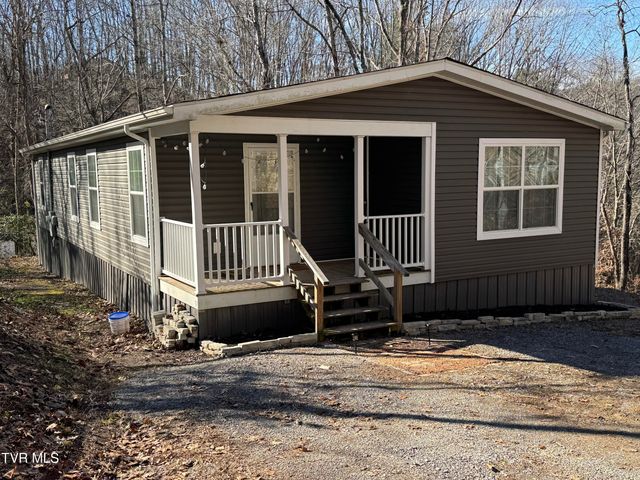 2210 Carter Street, Big Stone Gap, VA 24219