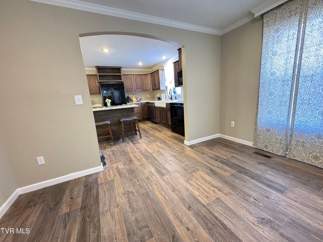 2210 Carter Street, Big Stone Gap, VA 24219