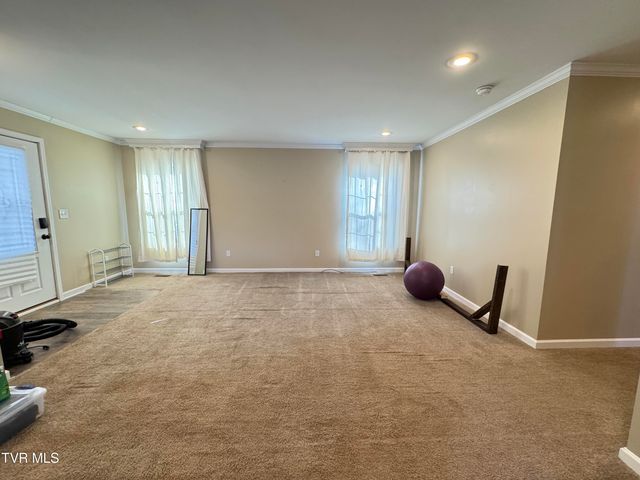 2210 Carter Street, Big Stone Gap, VA 24219