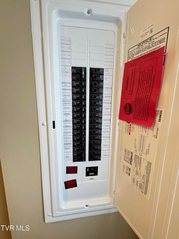 2210 Carter Street, Big Stone Gap, VA 24219