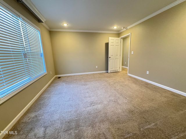 2210 Carter Street, Big Stone Gap, VA 24219