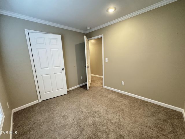 2210 Carter Street, Big Stone Gap, VA 24219