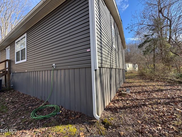 2210 Carter Street, Big Stone Gap, VA 24219