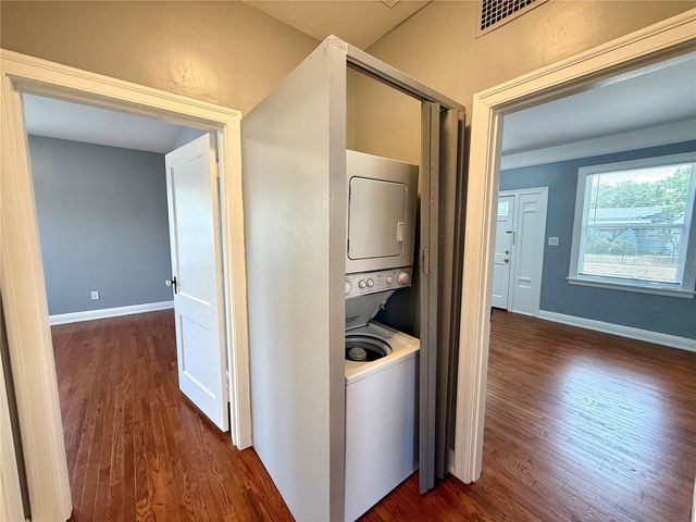 2323 W NORTH B STREET, Tampa, FL 33609
