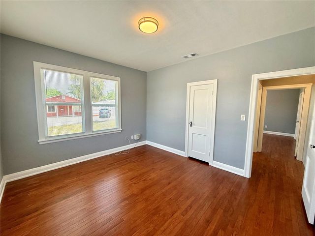2323 W NORTH B STREET, Tampa, FL 33609