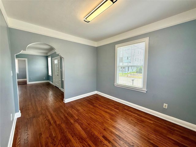2323 W NORTH B STREET, Tampa, FL 33609