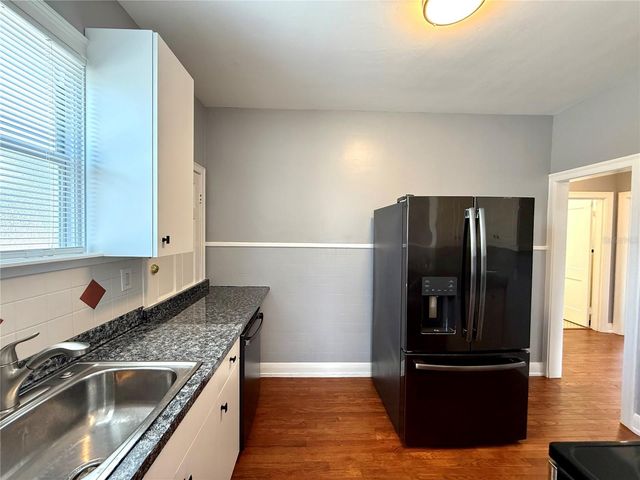 2323 W NORTH B STREET, Tampa, FL 33609