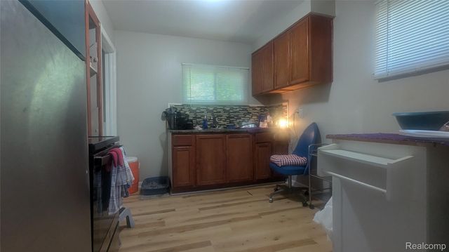 27977 Rosewood Street, Inkster, MI 48141