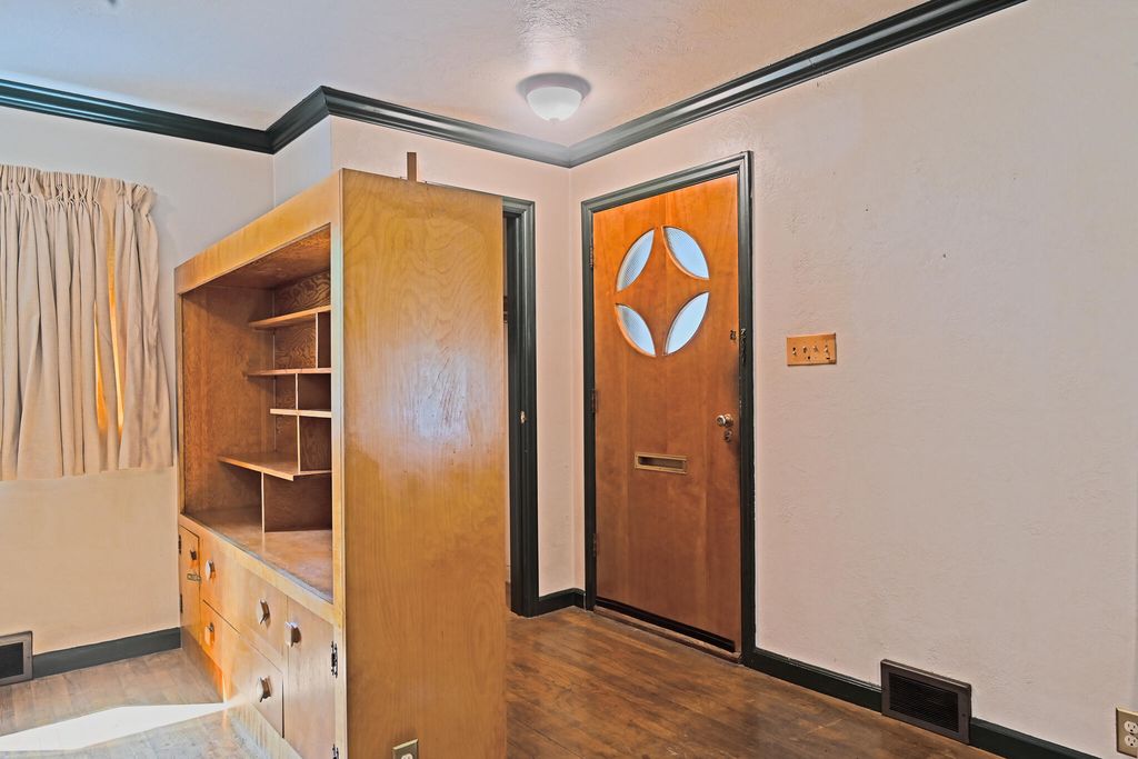 1121 S Thurmond Street, Sheridan, WY 82801 photo 5