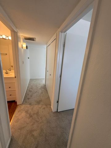 12205 Eric Court NE C, Albuquerque, NM 87112