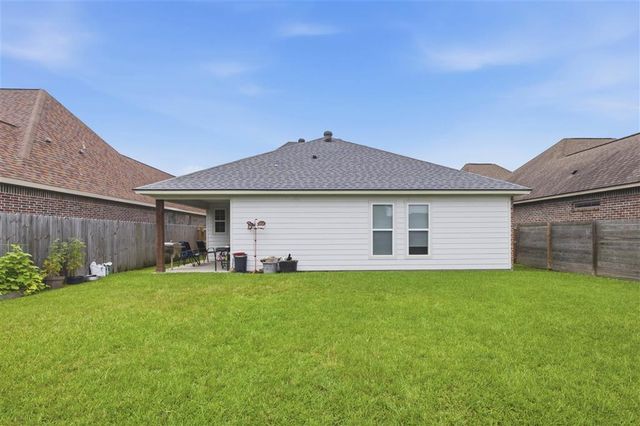 1032 Michelle Drive, Sulphur, LA 70663