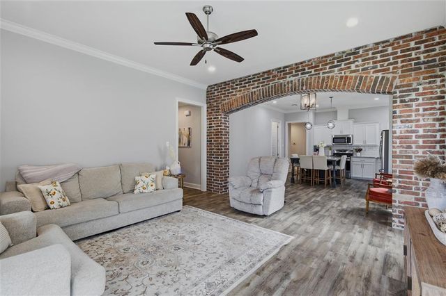 1032 Michelle Drive, Sulphur, LA 70663