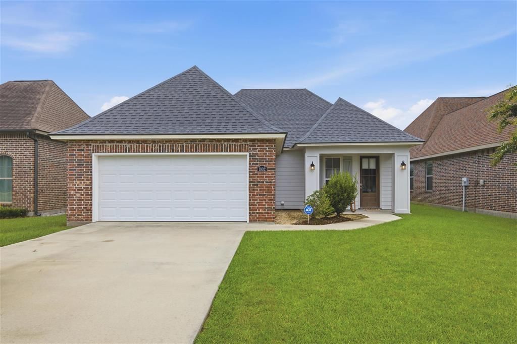 1032 Michelle Drive, Sulphur, LA 70663