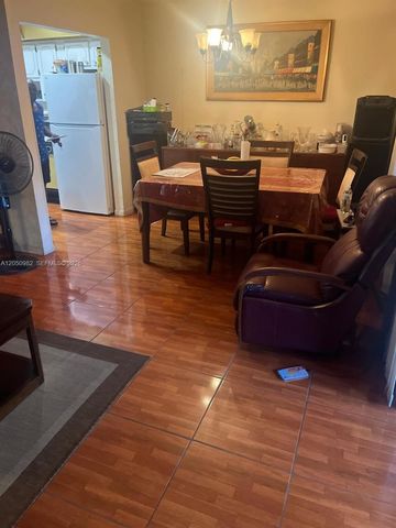 4990 E Sabal Palm Boulevard 218, Tamarac, FL 33319