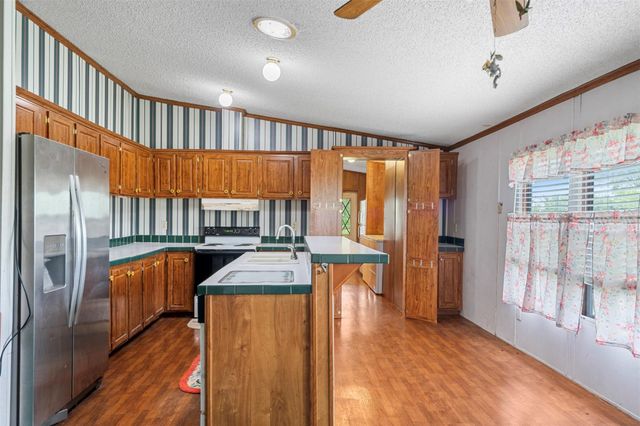 1001 E Stroker Road, Crosby, TX 77532