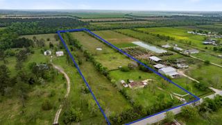 1001 E Stroker Road, Crosby, TX 77532