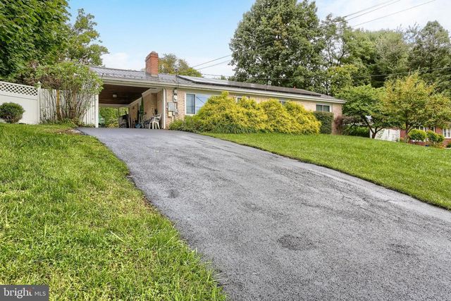 5640 CHAMBERS HILL RD, Harrisburg, PA 17111