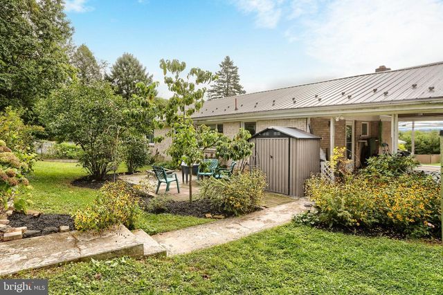 5640 CHAMBERS HILL RD, Harrisburg, PA 17111