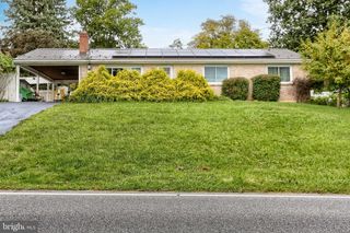5640 CHAMBERS HILL RD, Harrisburg, PA 17111