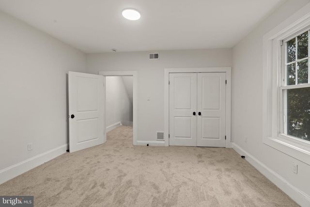 147 W HARVEY ST, Philadelphia, PA 19144