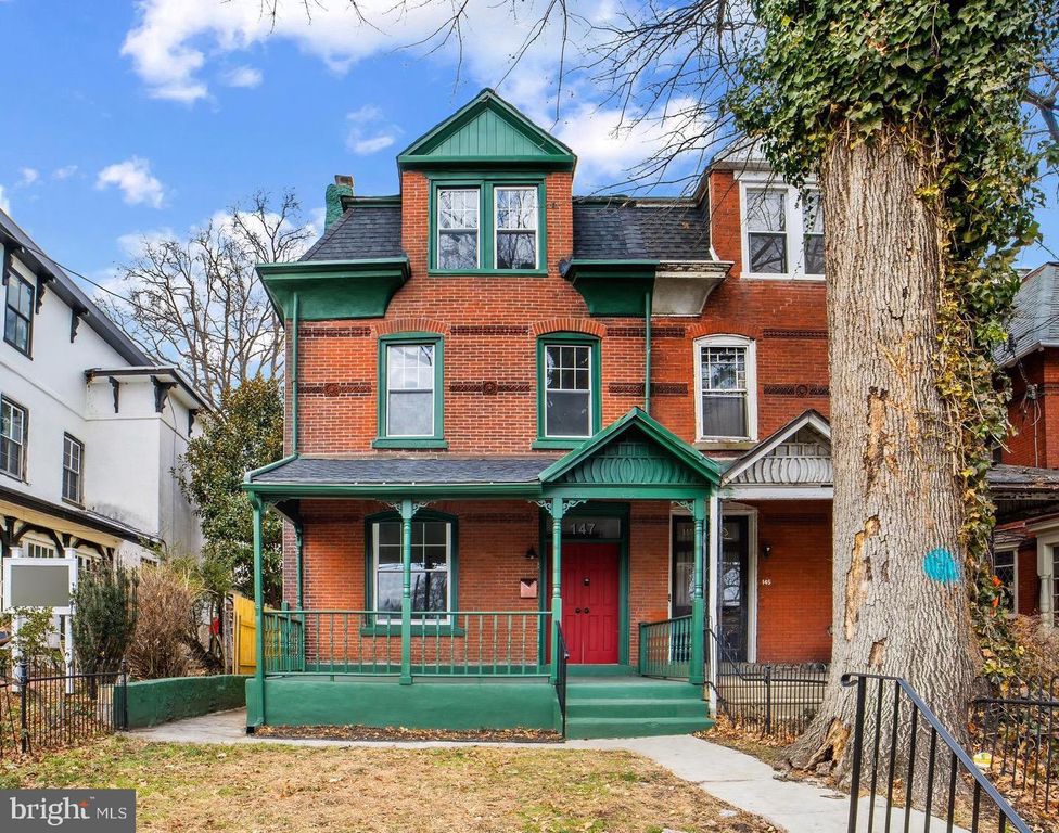 147 W HARVEY ST, Philadelphia, PA 19144