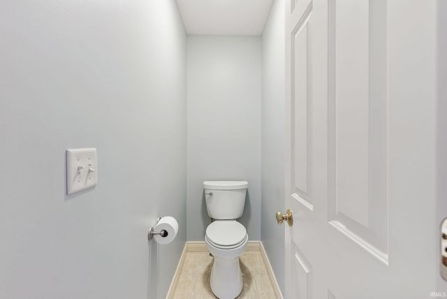 9622 Stowaway Cove, Fort Wayne, IN 46835