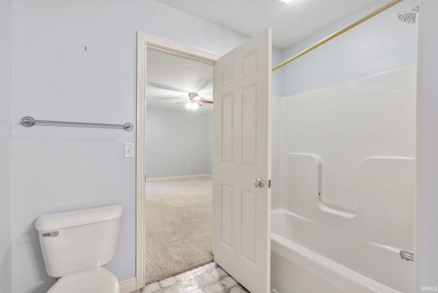 9622 Stowaway Cove, Fort Wayne, IN 46835