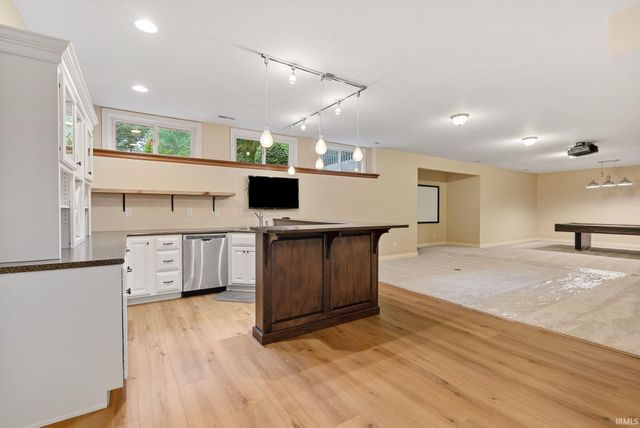 9622 Stowaway Cove, Fort Wayne, IN 46835