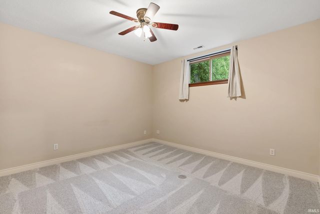 9622 Stowaway Cove, Fort Wayne, IN 46835