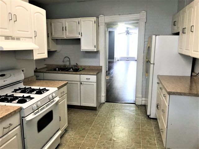 1012 S Oakley Boulevard 1, Chicago, IL 60612