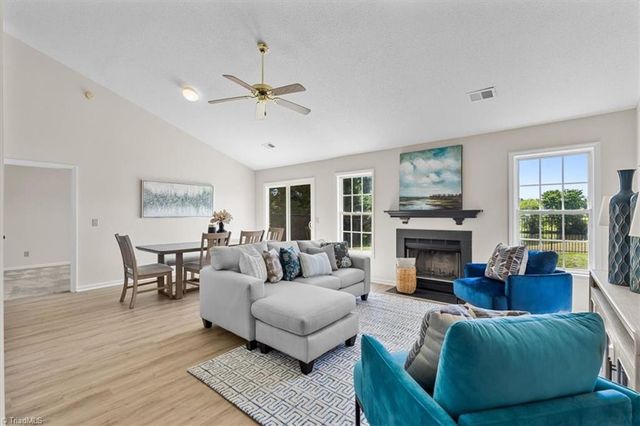 4426 Deacon Court, High Point, NC 27265
