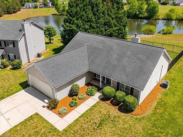 4426 Deacon Court, High Point, NC 27265