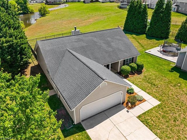 4426 Deacon Court, High Point, NC 27265